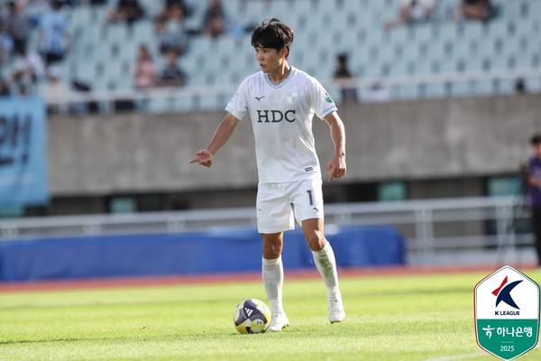 전성진(부산아이파크). 한국프로축구연맹 제공