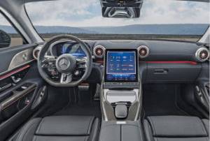 벤츠 ‘AMG GT 63 S E’ 운전석 모습.