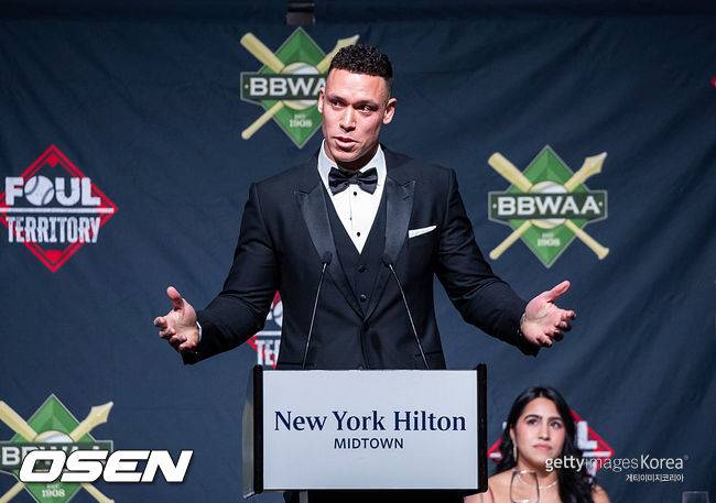 [사진] 뉴욕 양키스 애런 저지가 BBWAA 시상식에서 MVP 수상 소감을 말하고 있다. ⓒGettyimages(무단전재 및 재배포 금지)