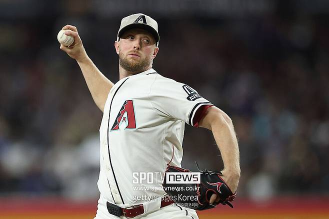 ▲ 켈리는 여전히 한식당을 과할 정도로 자주 간다고 밝히며 한국에 대한 애정을 잊지 않았다