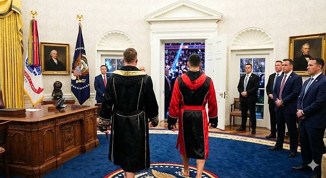 저스틴 게이치와 일리아 토푸리아의 백악관 매치 성사 시 가상 이미지. /그래픽=인공지능(AI) 생성형 이미지