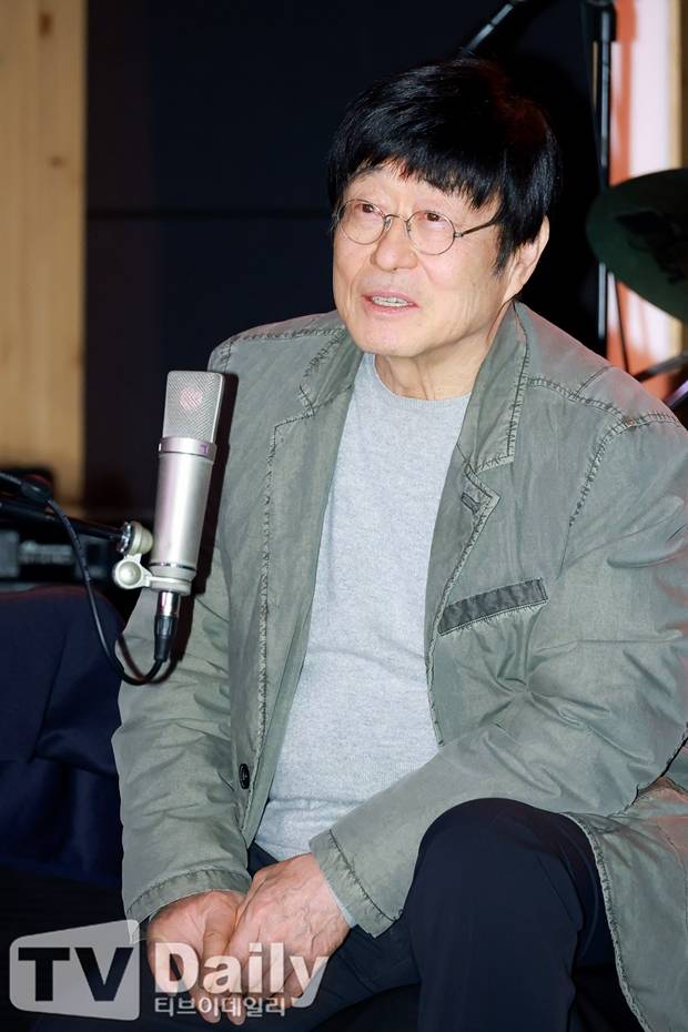 '세븐티' 김창완이 데뷔 50주년에 큰 의미를 두지 않는 까닭은 [TD현장]