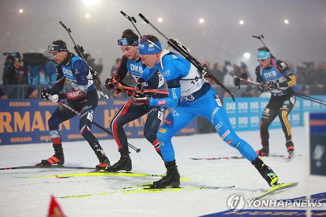 국제바이애슬론연맹(IBU) 월드컵 남자 15km 매스스타트 경기 출전한 선수들 [AFP=연합뉴스]