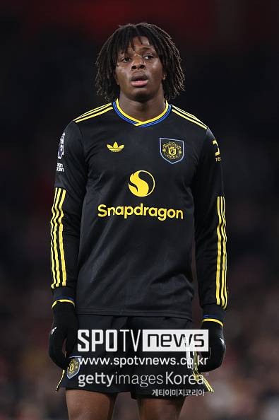 '아뿔싸' 잘나가던 맨유 또 재동 BBC까지 떴다...2연승 주역 도르구, 햄스트링 부상→4월 복귀 전망