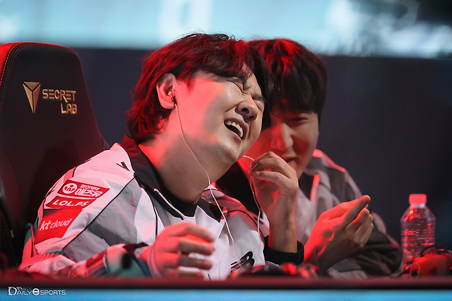 힘든 경기를 승리로 마친 김정민.