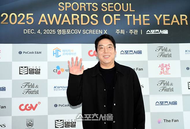 KT 김현수가 4일 서울 영등포 타임스퀘어 CGV 영등포 스크린X관에서 열린 ‘제39회 스포츠서울 올해의 상’ 포토월에서 포즈를 취하고 있다. 영등포 | 최승섭기자 thunder@sportsseoul.com