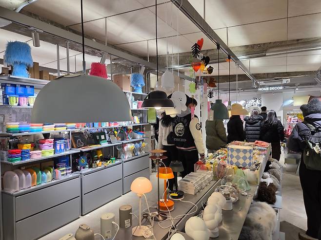 서울 성동구 성수동에 위치한 29CM가 운영하는 라이프스타일 편집숍 '이구홈 성수'. /권유정 기자