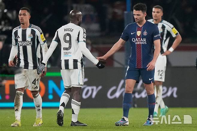 PSG, UCL 16강 직행 실패…맨시티는 8위로 막차(종합)