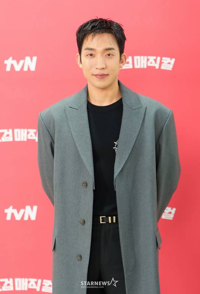 배우 이상이가 29일 온라인으로 진행된 tvN 예능 '보검 매직컬' 제작발표회에 참석해 포즈를 취하고 있다. /사진제공=CJENM 2026.01.29 /사진=이동훈 photoguy@