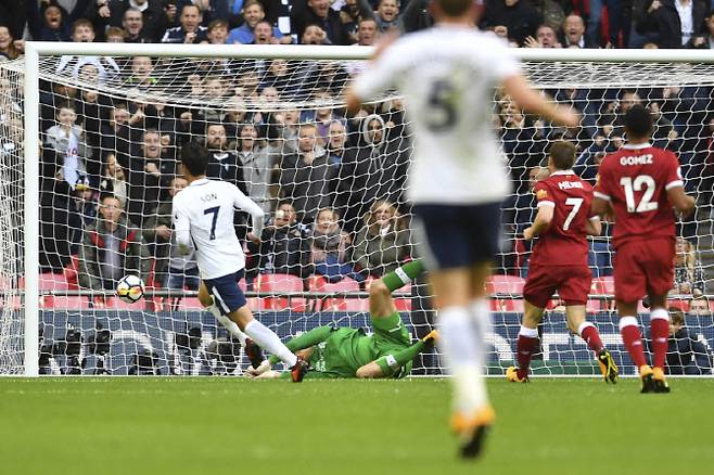 토트넘 홋스퍼 시절 클롭의 리버풀을 상대로 득점하는 손흥민. 사진=AFPBB NEWS