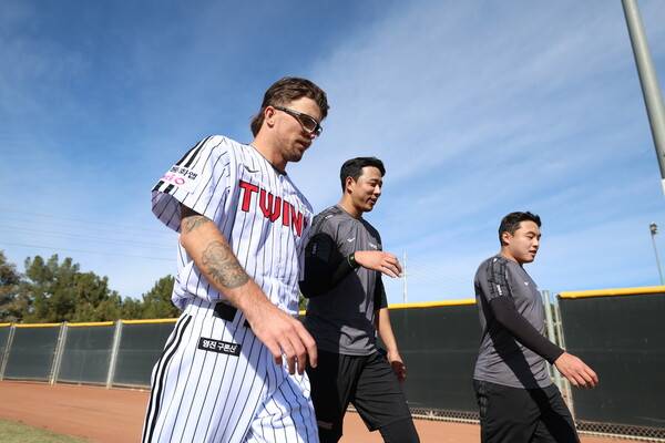 라클란 웰스(왼쪽). ⓒLG 트윈스