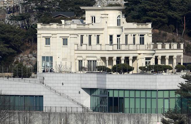 경기 가평 신천지 연수원 평화의 궁전. 뉴스1