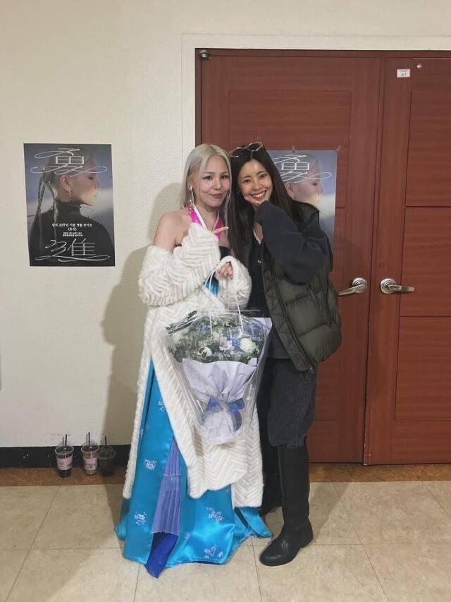 이윤지가 세상을 떠난 친구 박지선을 떠올리며 눈시울을 붉혔다. / 이윤지 SNS