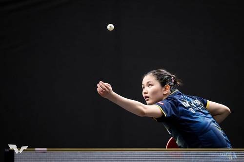 서브 넣는 김나영 [WTT 인스타그램 캡처. 재판매 및 DB 금지]