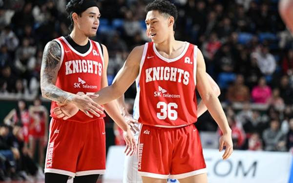 알빈 톨렌티노(왼쪽)·에디 다니엘. ⓒKBL