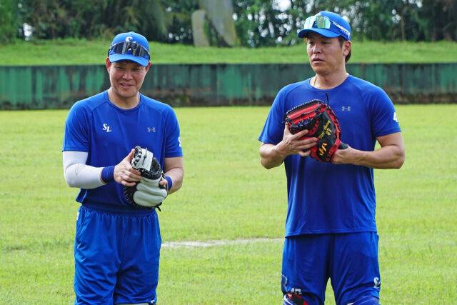박세혁과 강민호(왼쪽부터)./삼성 라이온즈