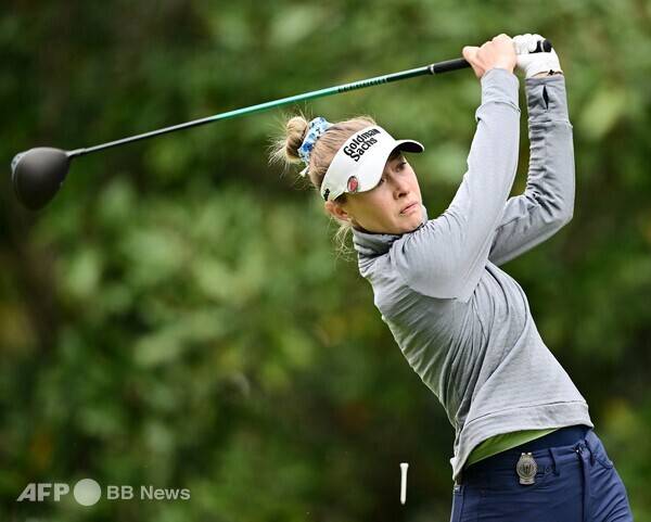 미국여자프로골프(LPGA) 투어 2026시즌 개막전 힐튼 그랜드 베케이션스 토너먼트 오브 챔피언스 우승 경쟁에 뛰어든 넬리 코다(미국)가 3라운드에서 경기하는 모습이다. 사진제공=ⓒAFPBBNews = News1 (사진을 무단으로 사용하지 마십시오.)