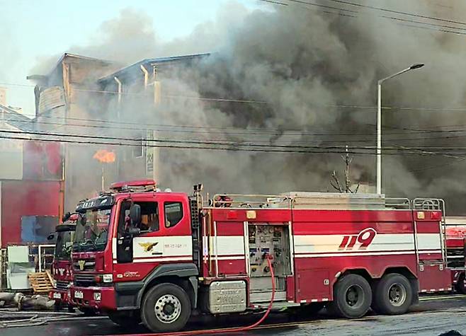 상가 화재 현장 [독자 제공. 재판매 및 DB 금지]