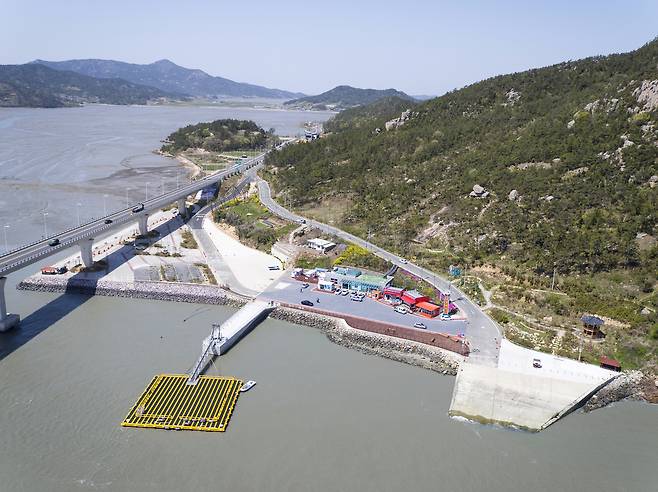 암태도 선착장의 모습 _최병일 기자