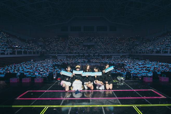 걸그룹 프로미스나인이 월드투어 ‘Now Tomorrow’의 서울 앙코르 공연을 개최했다. 어센드엔터테인먼트