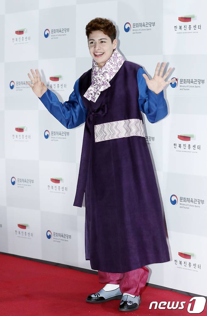 방송인 크리스티안 부르고스 2017.10.20./뉴스1 ⓒ News1 권현진 기자