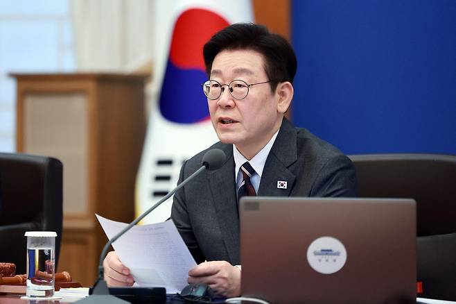이재명 대통령이 3일 청와대에서 열린 국무회의에서 발언하고 있다. 청와대통신사진기자단
