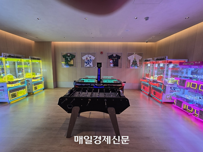 대한항공 프레스티지 라운지에 설치된 아케이드룸. [정지성 기자]