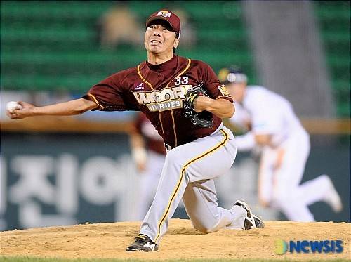 [공식발표] '충격 영입' 日 전설 롯데 전격 합류! '286SV+MLB+키움 활약' NPB 우승 감독, 스페셜 어드바이저 선임