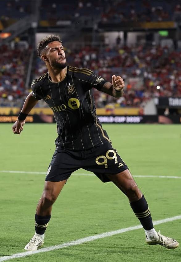 ▲ 드니 부앙가 SNS