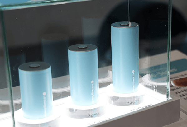 LG에너지솔루션 46시리즈 배터리. [출처=연합]