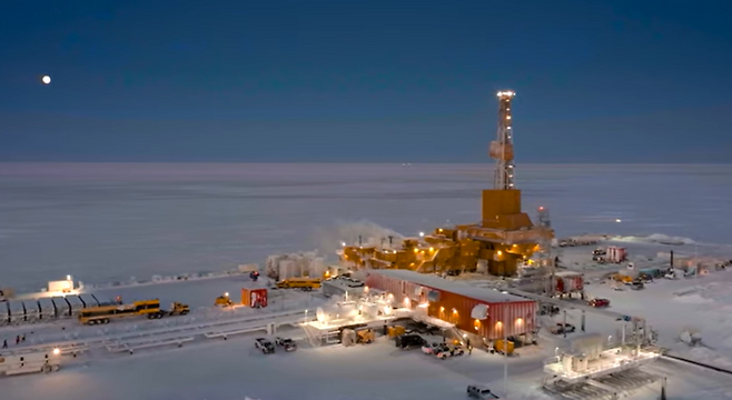 ▲코노코필립스의 미국 알래스카 북부 유가스전 생산시설의 모습. 코노코필립스 유튜브