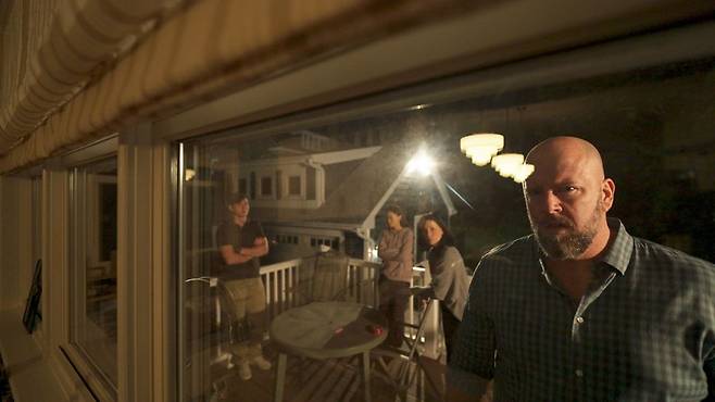 영화 〈프레젠스〉