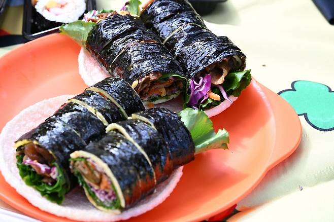 지난해 열린 김천김밥축제에서 판매된 김밥. 김천시 제공