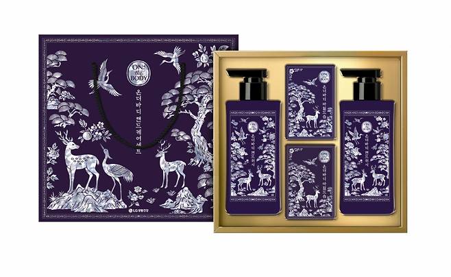 LG생활건강이 설 맞이로 출시한  K자개 핸드케어 세트. /사진제공=LG생활건강.