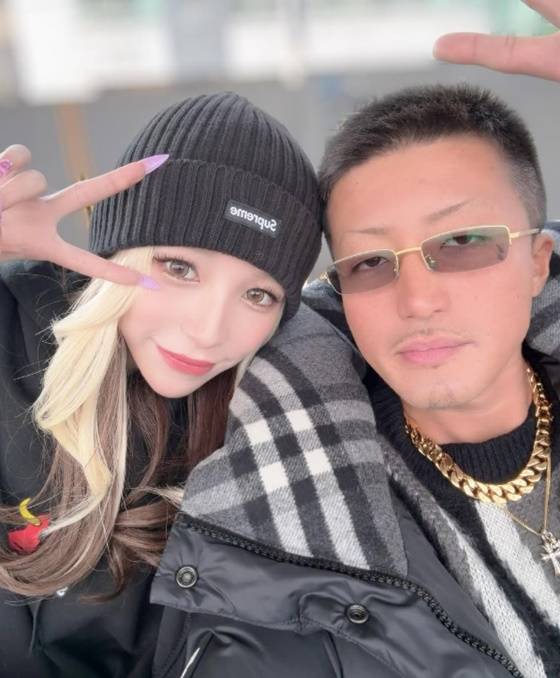 베이비(왼쪽), 츠짱/사진=베이비 인스타그램