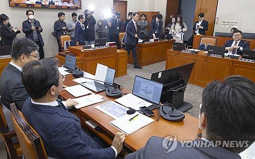 국정감사 증인 고발 놓고 국회 정무위 갈등[출처 : 연합뉴스 자료사진]