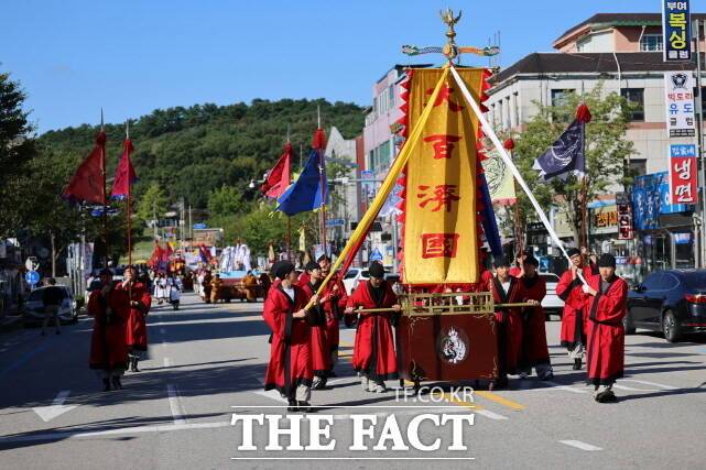 지난해 열린 백제문화제의 역사문화 행렬 장면. /부여군