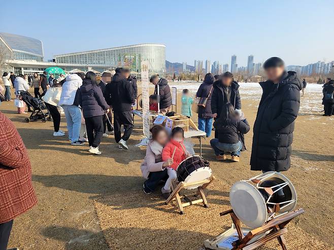 국립세종수목원 전통놀이. 한국수목원정원관리원 제공