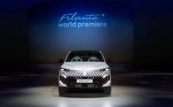 “고객 맞이 본격화”…르노코리아, 신차 ‘필랑트’ 전국 전시장 입고 [사진 제공=르노코리아]