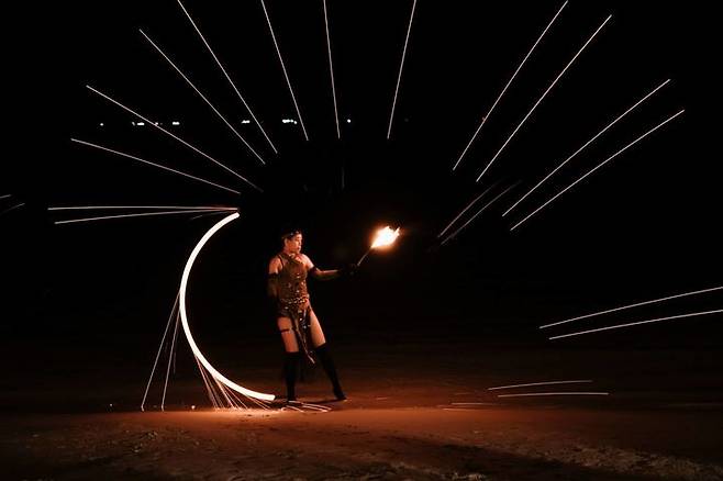 스프링 BBQ 나이트 파이어 댄스. (사진=프리미어 빌리지 푸꾸옥 리조트) *재판매 및 DB 금지