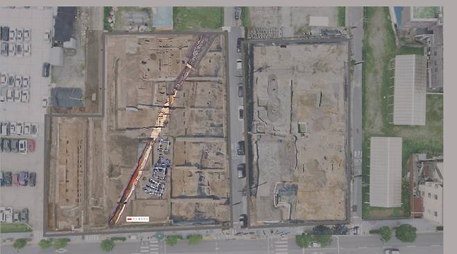 [서울=뉴시스] 목간이 출토된 1호 배수로 (사진=국가유산청 제공) 2026.02.05. photo@newsis.com *재판매 및 DB 금지