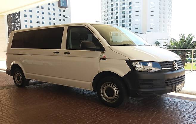 리조트 간 이동을 위해 제공되는 팜투어 콜렉티보 전용 차량 서비스. 사진제공|팜투어