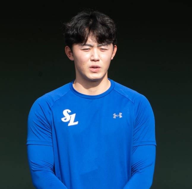 선수단에 인사를 하고 있는 미야지 유라. /사진=삼성 라이온즈