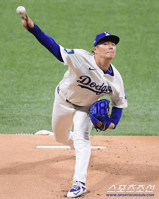 LA 다저스 선발투수 야마모토. 스포츠조선DB