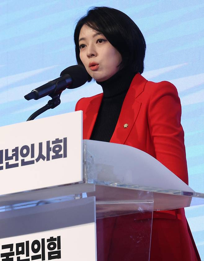 배현진 국민의힘 서울특별시당 위원장이 14일 오전 서울 여의도 중소기업중앙회에서 열린 2026 국민의힘 서울시당 신년인사회에서 신년사를 하고 있다. 2026.01.14 [서울=뉴시스]