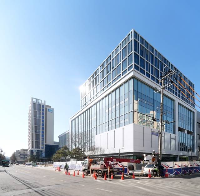 경기 광주시 송정동에 건립된 광주시 복지행정타운 건물 전경. 광주시청 제공