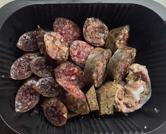 1만6000원짜리 모둠순대. [온라인 커뮤니티 ‘보배드림’]