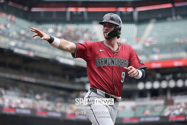 ▲ 내야 모든 포지션을 소화할 수 있는 다재다능한 선수인 블레이즈 알렉산더.