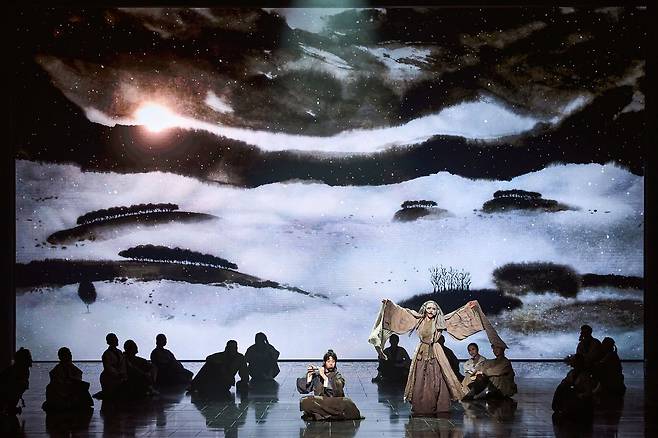 도미부인 설화를 모티브 삼은 ‘몽유도원’. [사진 각 제작사]