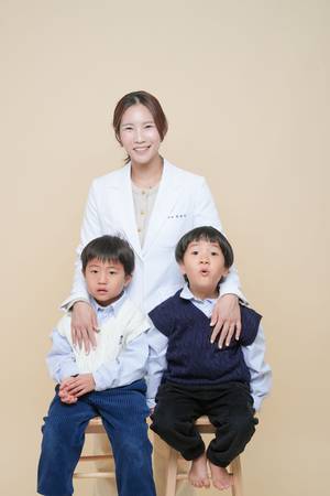 쌍둥이 아들을 키우는 ‘슈퍼맘 약사’ 임유미 씨.
